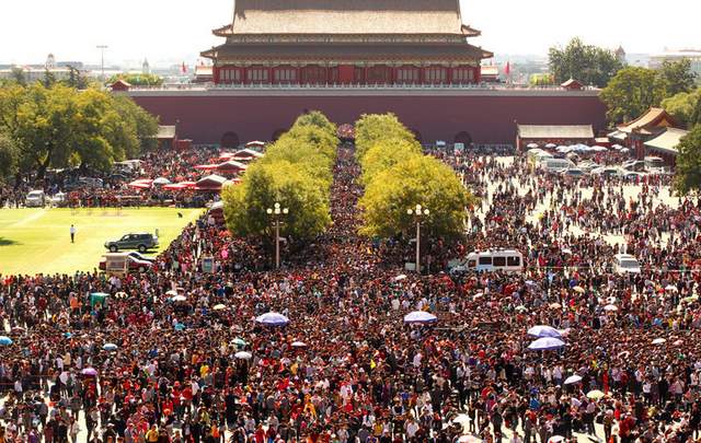 Planowanie podróży do lub po ChRL w okresie złotego tygodnia jest bezcelowe.