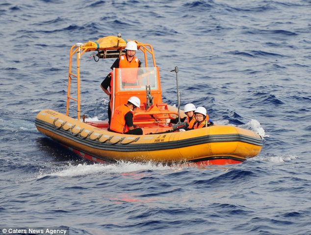 article-2591620-1CA5419700000578-247_634x478