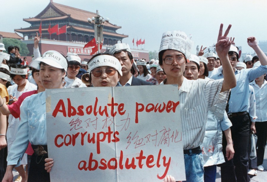 tiananmen_protests_012