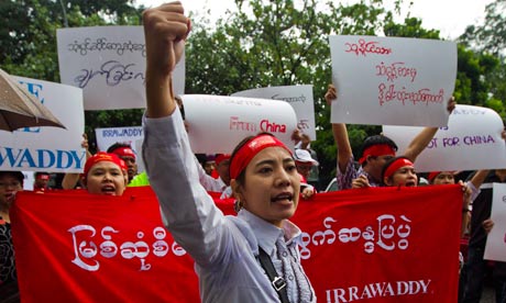 Burma-protest-against-Myi-007