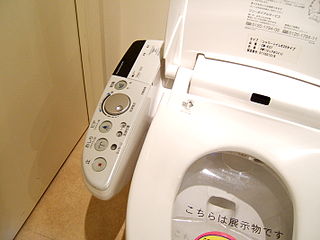 Japanese_electronic_toilet
